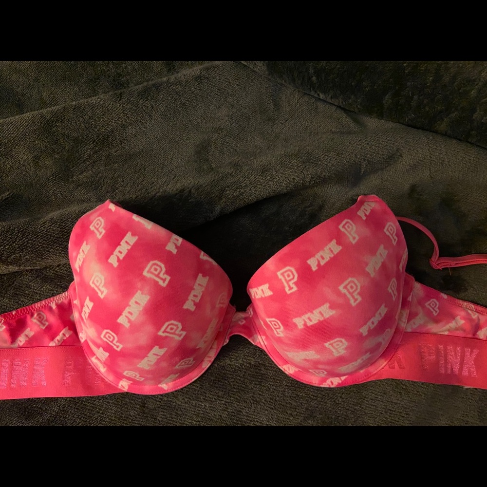 VICTORIAS SECRET PINK BRA💜💅🏼